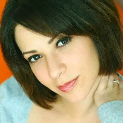  Shari Albert