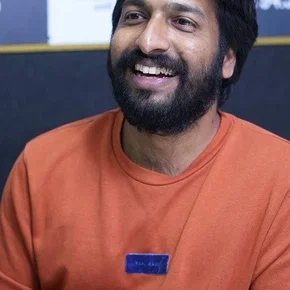Photo star :  Vineeth Vasudevan