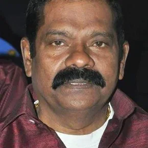Photo star :  Vinu Chakravarthy