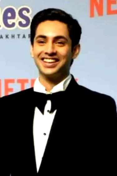  Agastya Nanda