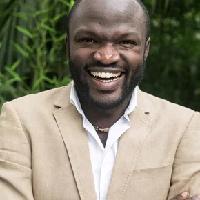 Photo star :  Moses Bwayo