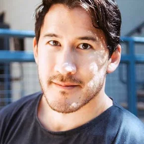 Photo star :  Mark Fischbach