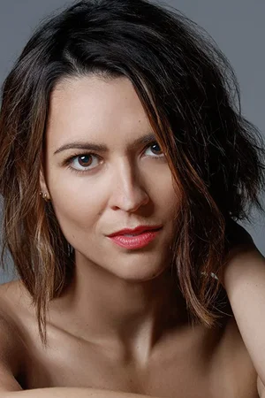  Elle LaMont photo