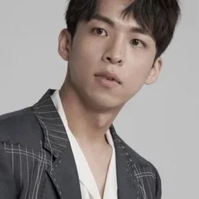 Photo star :  Ju Jong-hyeok