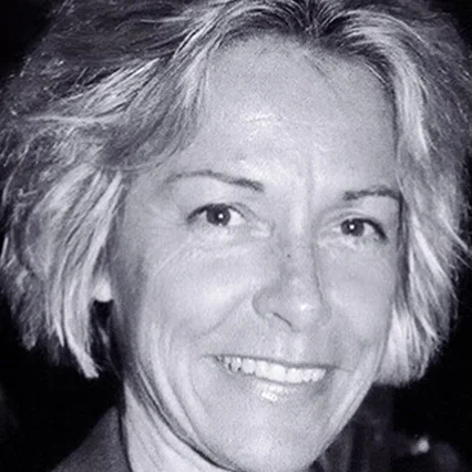  Joan Tewkesbury