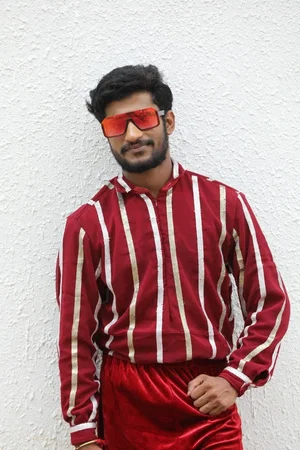  Huli Karthik photo