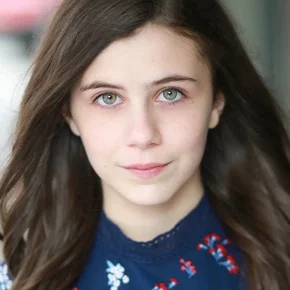 Photo star :  Mia Sinclair Jenness