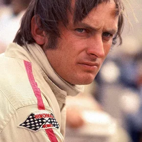 Photo star :  Chris Amon