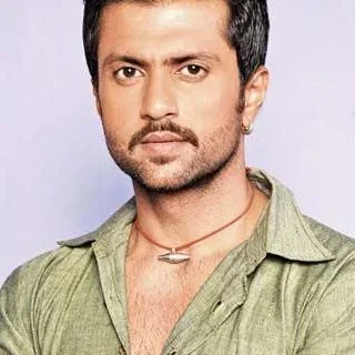  Aamir Dalvi