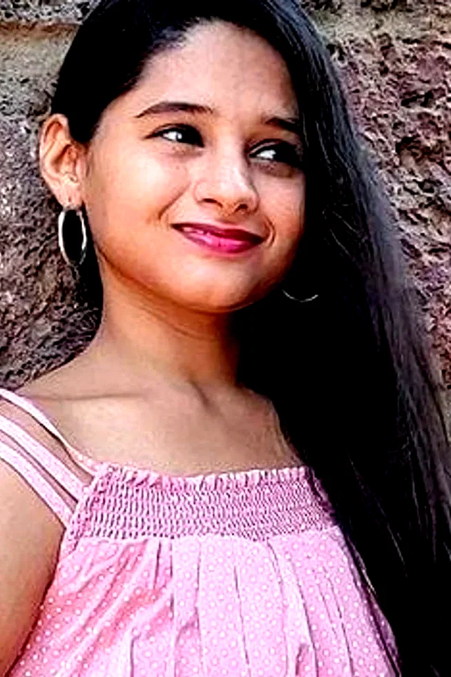  Mrunal Jadhav