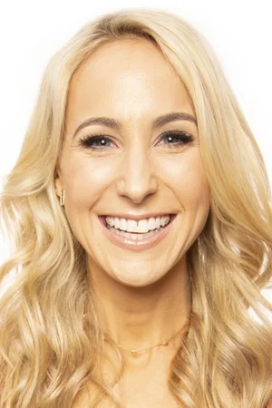  Nikki Glaser