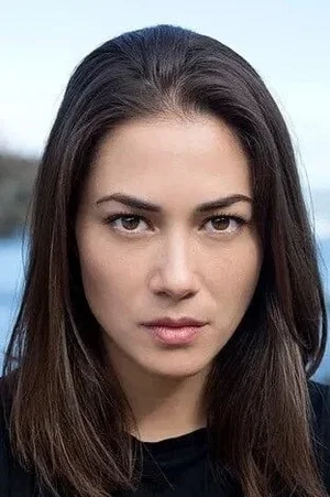  Krista Alvarez photo