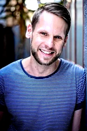  Chris van Rensburg
