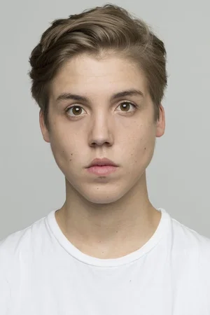  Matthew Espinosa photo