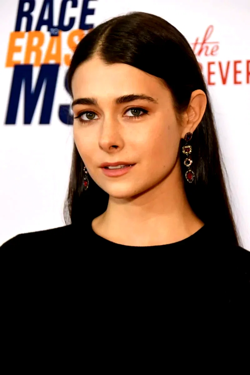  Allison Paige