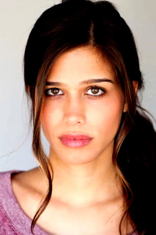  Mahaley Patel