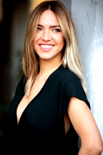  Carolina Rey