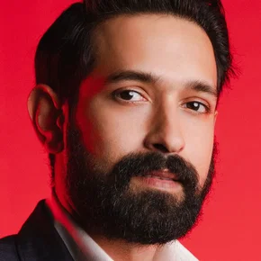 Photo star :  Vikrant Massey