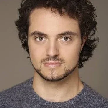  Daniel Mandoki