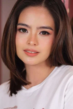  Bea Binene photo