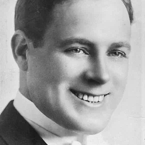 Photo star :  Thomas Roy Barnes