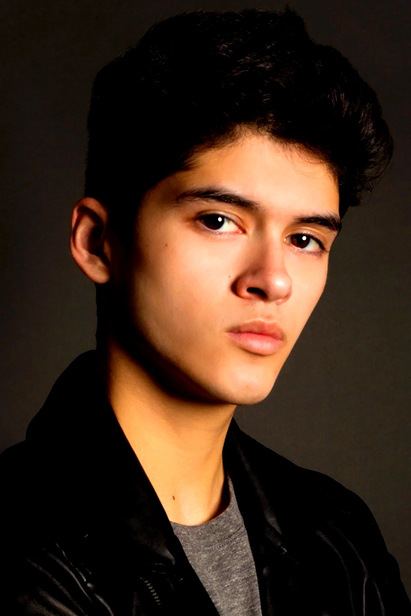  Max Pelayo