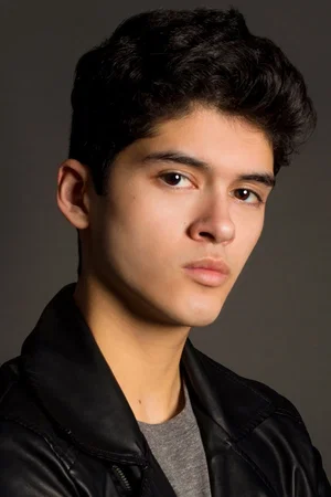  Max Pelayo