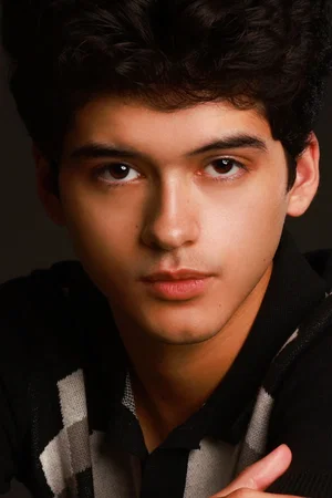  Max Pelayo
