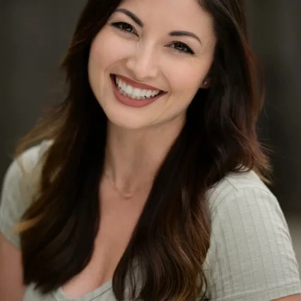  Ashton Leigh