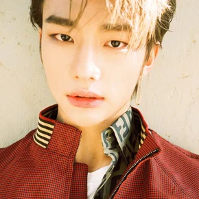 Photo star :  Hwang Hyun-jin