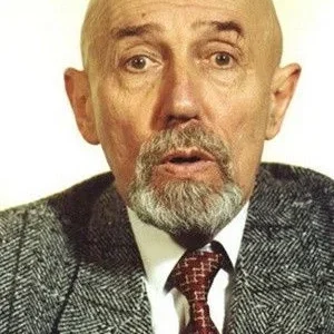  Andrzej Tomecki
