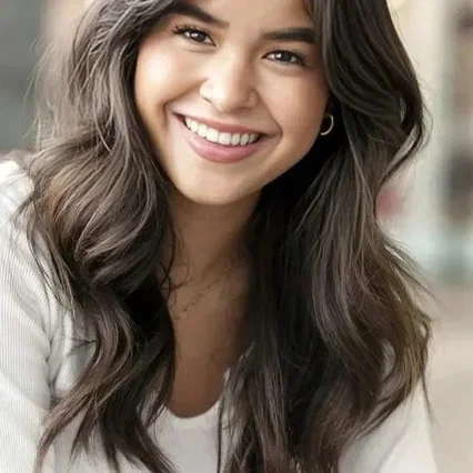  Ava Jarque