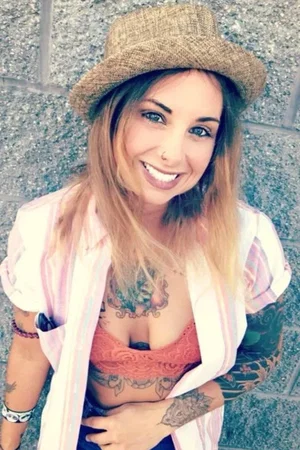  Taylor Martin photo