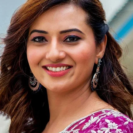  Isha Chawla