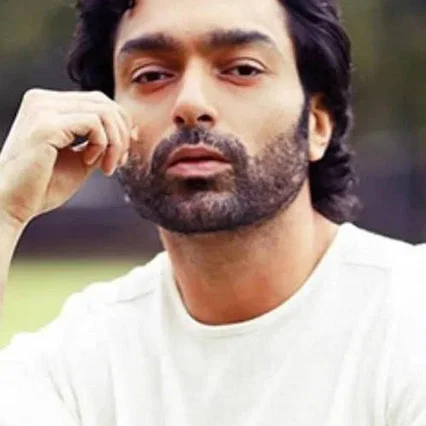  Mikhail Yawalkar