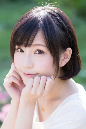  Minami Takahashi photo