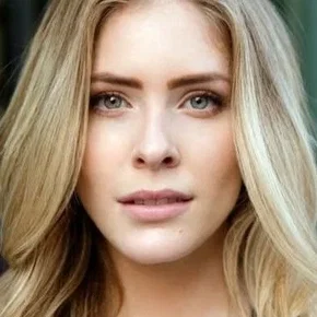 Photo star :  Jordan Claire Robbins