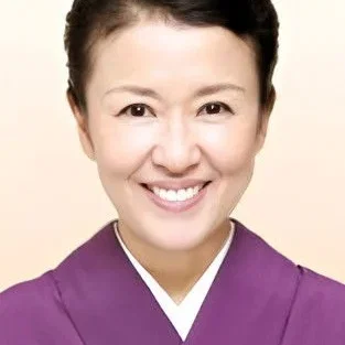  Setsuko Karasumaru