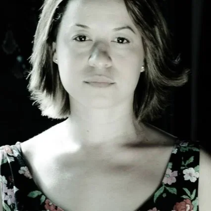  Ivana Iza