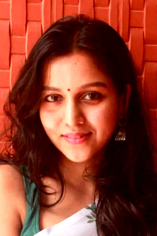  Kavya Anil