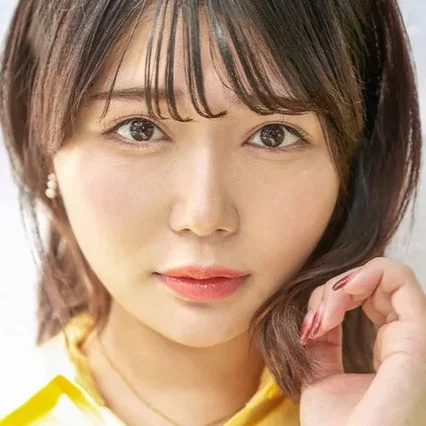  Inori Makita