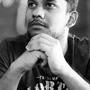 Photo star :  Vignesh Raja