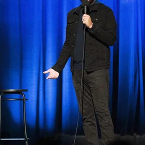 Photo star :  Nate Bargatze