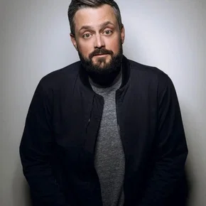 Photo star :  Nate Bargatze