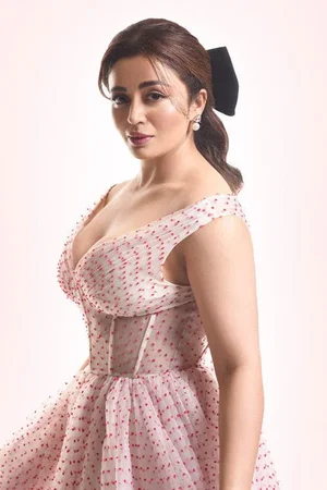  Neha Pendse photo