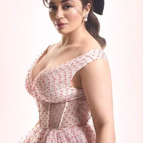 Photo star :  Neha Pendse