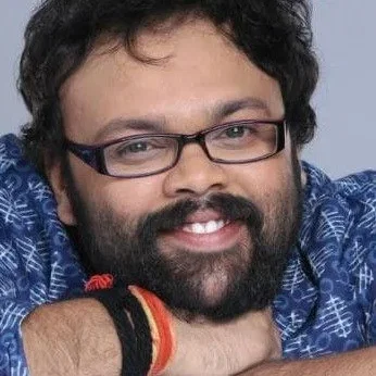  Pushkaraj Chirputkar