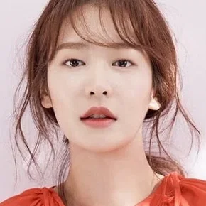 Photo star :  Jeong Yoo-jin