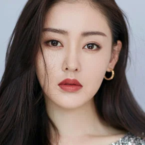 Photo star :  Zhang Tian Ai