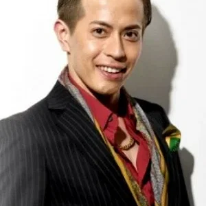  Yusuke Tomoi 